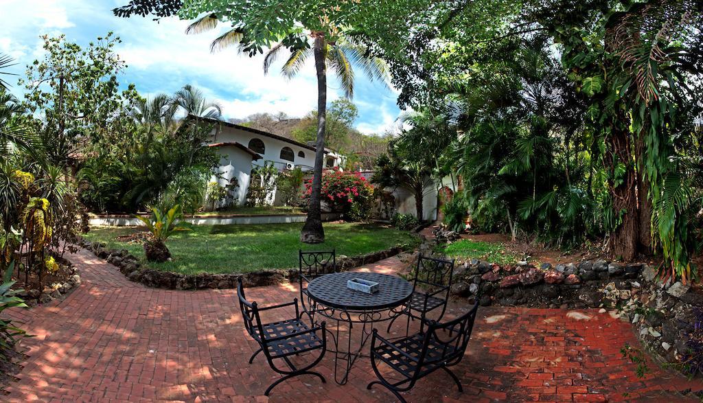 Hotel M&M Casa Blanca Playa Ocotal المظهر الخارجي الصورة