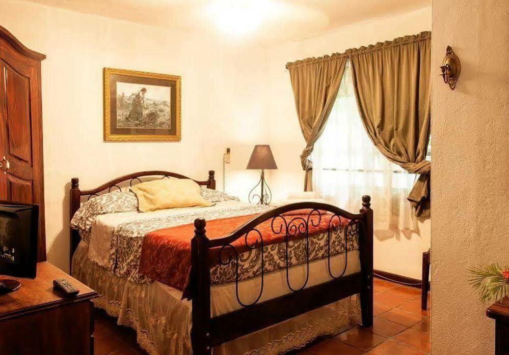 Hotel M&M Casa Blanca Playa Ocotal المظهر الخارجي الصورة