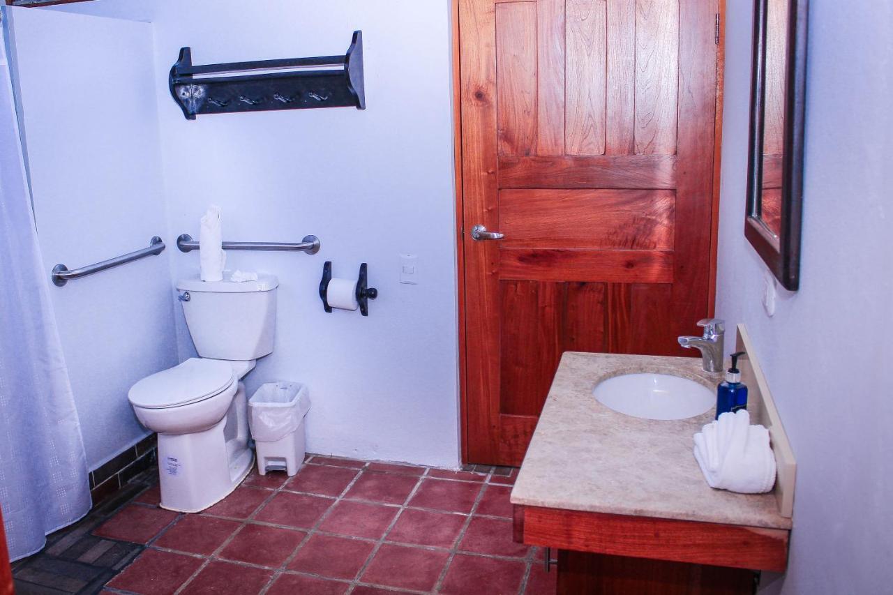 Hotel M&M Casa Blanca Playa Ocotal المظهر الخارجي الصورة